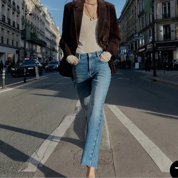 ZARA High Rise Straight Leg Ankle Length Rae Hem Jeans in Medium Wash Blue XS - Picture 2 of 9